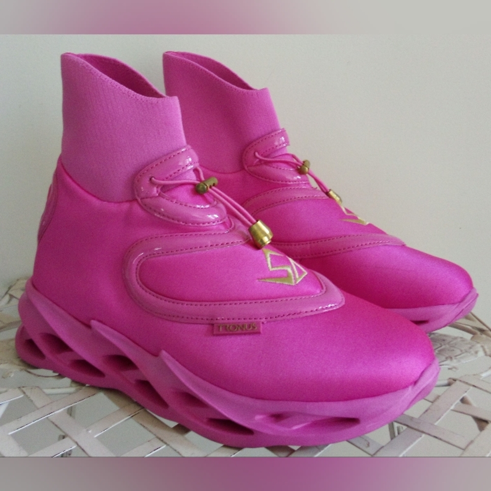 Women's Pink Sneakers